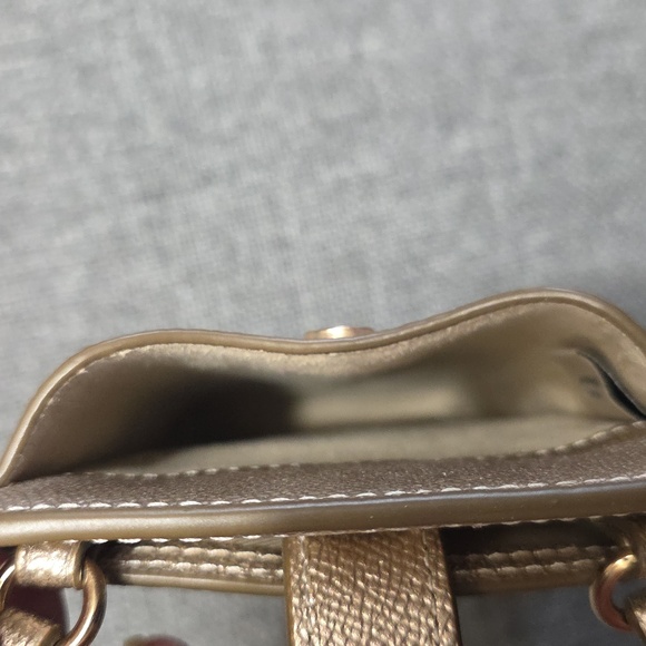 Coach Phone Crossbody Bag In Signature Canvas - Picture 4 of 4